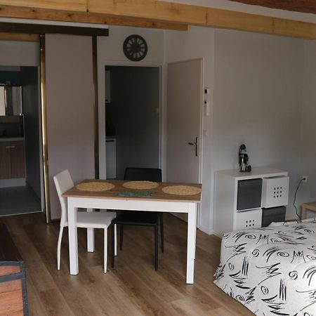 MontgeardL'Autan Sage住宿加早餐旅馆 外观 照片